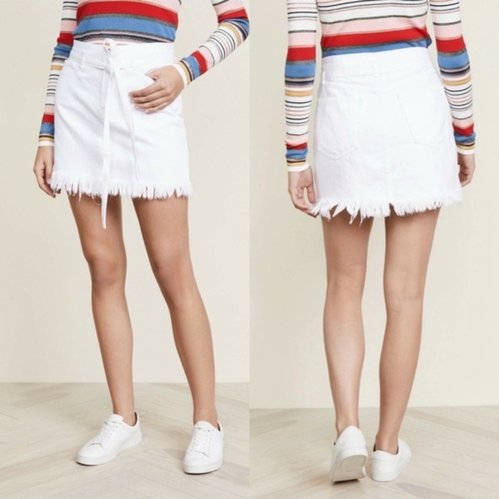 FRAME DENIM (missing belt) Le High Fray White Mini Denim Skirt Fringe Hem